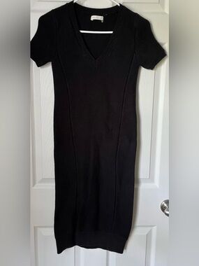 Martin + Osa Slim Fitting V-Neck Black Midi Knit Dress size xs